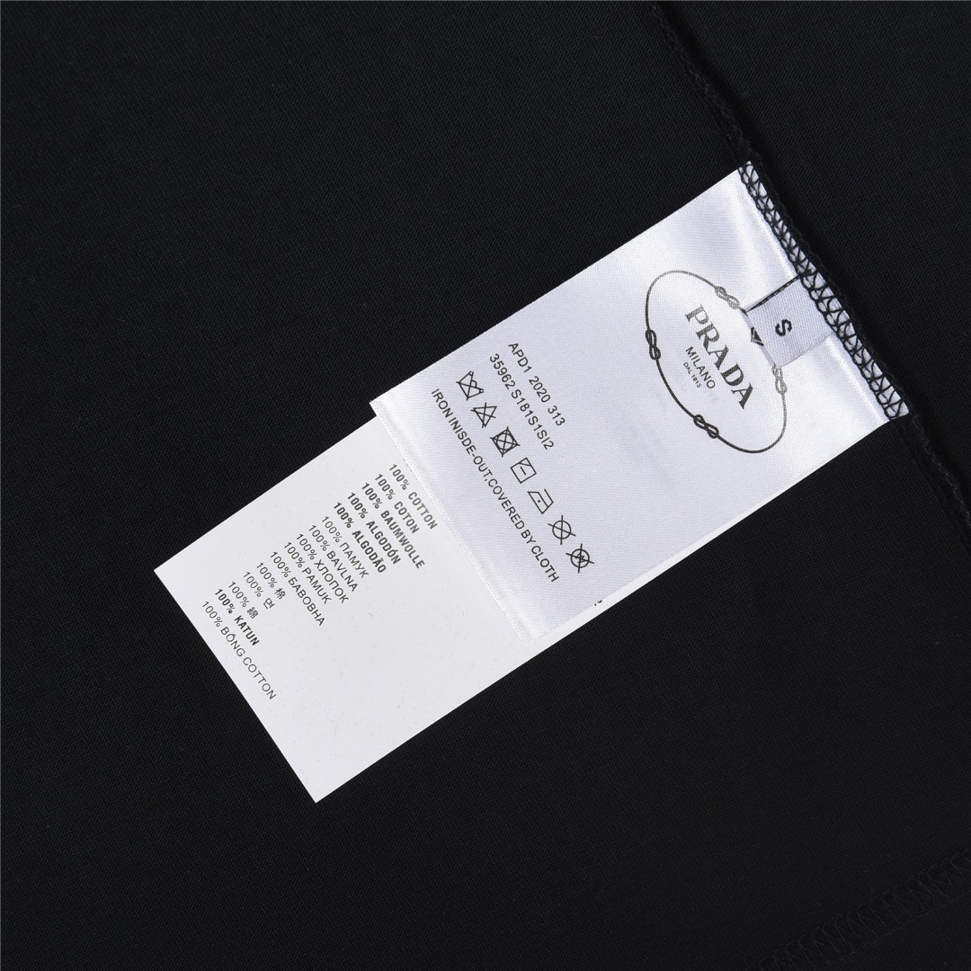 Prada 普拉达 条纹拼接三角标镶嵌短袖T恤-Chinese UA Cheap High Quatity Brand Clothes Bags handbags Sneakers wholesale wholesaler seller from China Factory suppliers Fashion Clothing Shoes best Quality Beautiful Price Prada 普拉达 条纹拼接三角标镶嵌短袖T恤