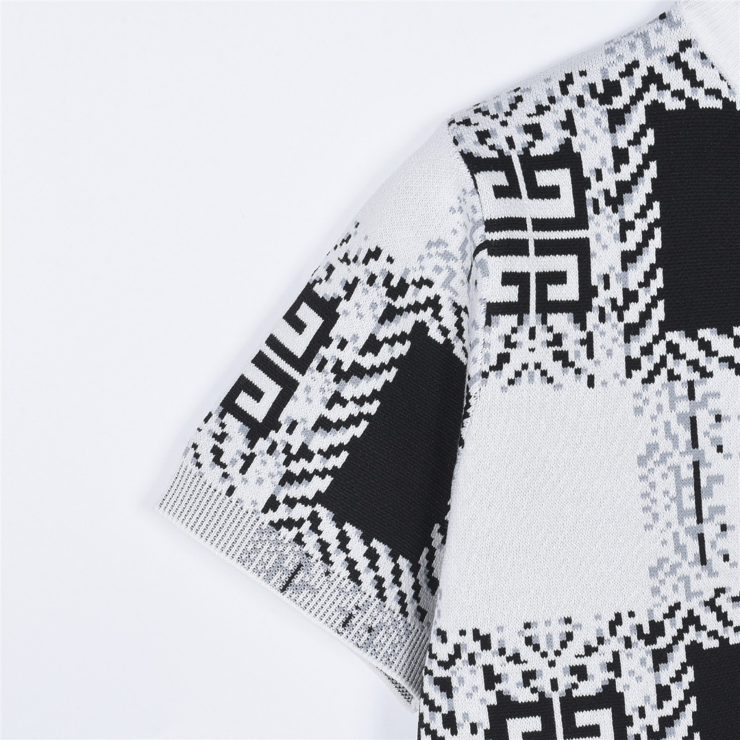 GIVENCHY/纪梵希 满幅宫格提花针织短袖T恤-Top High Quatity Cheap Sneakers Fashion Clothing Clothes Bags handbags Shoes of all Brand wholesale With The best Quality And Beautiful Price from China Factory Chinese suppliers wholesaler seller GIVENCHY/纪梵希 满幅宫格提花针织短袖T恤