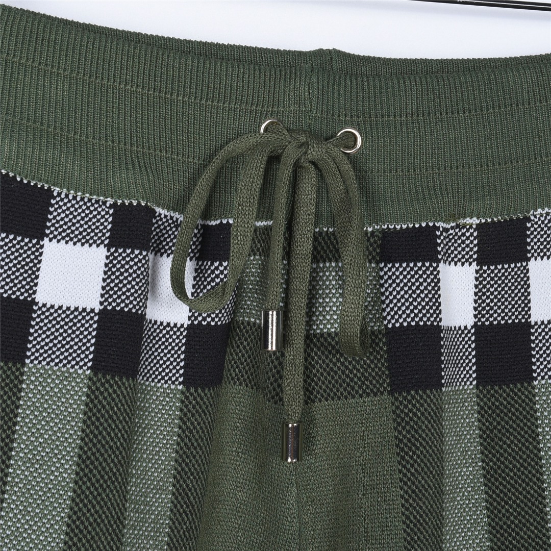 Burberry/巴宝莉 大格纹针织短裤 卡其格 墨绿格-莆田鞋,莆田鞋货源,高仿鞋,高仿鞋货源,安福档口,莆田高仿鞋,莆田鞋批发,高仿鞋批发,莆田高仿运动鞋,高仿运动鞋,莆田运动鞋 Burberry/巴宝莉 大格纹针织短裤 卡其格 墨绿格