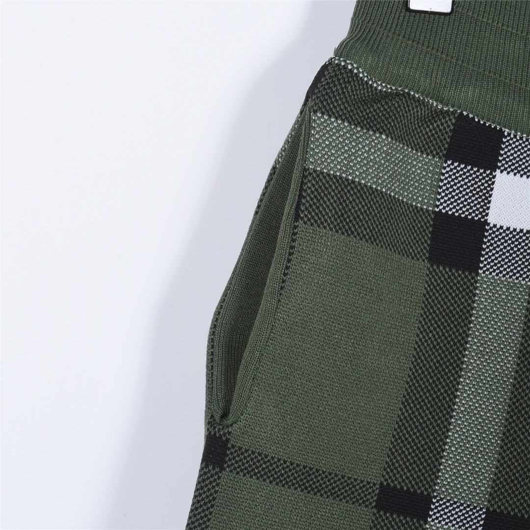 Burberry/巴宝莉 大格纹针织短裤 卡其格 墨绿格-莆田鞋,莆田鞋货源,高仿鞋,高仿鞋货源,安福档口,莆田高仿鞋,莆田鞋批发,高仿鞋批发,莆田高仿运动鞋,高仿运动鞋,莆田运动鞋 Burberry/巴宝莉 大格纹针织短裤 卡其格 墨绿格
