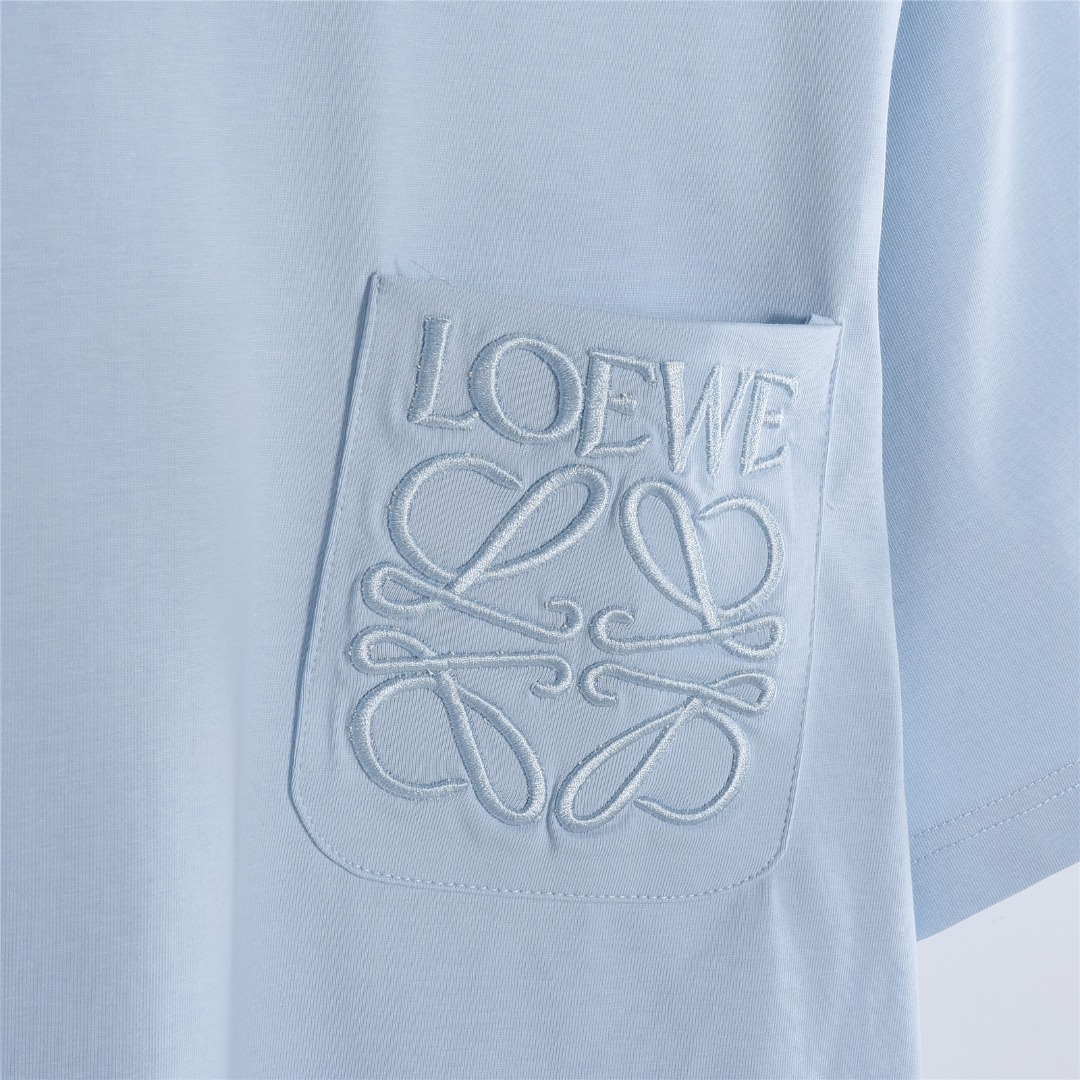 LOEWE/罗意威 暗纹口袋徽标刺绣短袖T恤 黑色 白色 蓝色