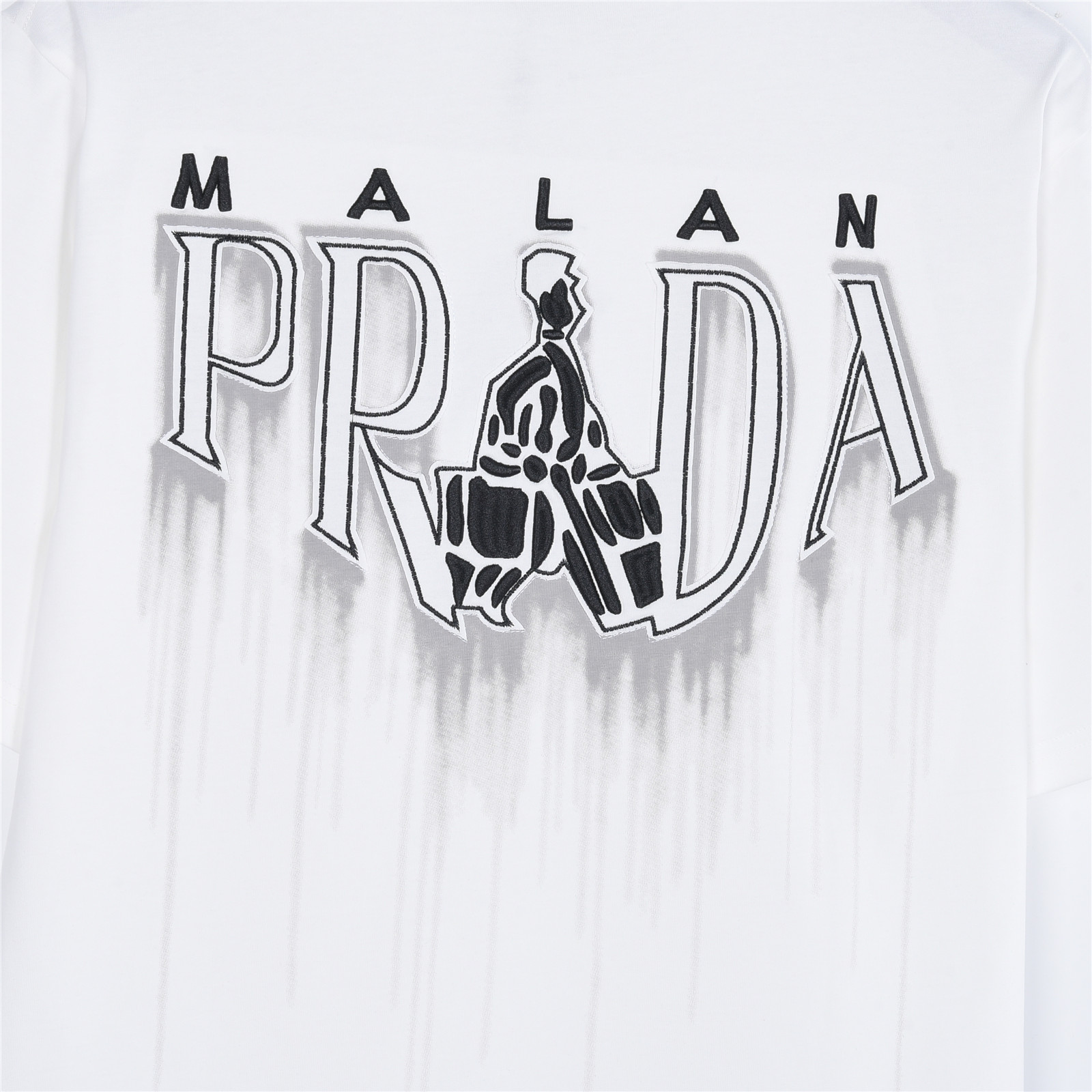Prada/普拉达 小人及后背贴布泼墨刺绣字母短袖T恤 白色 黑色