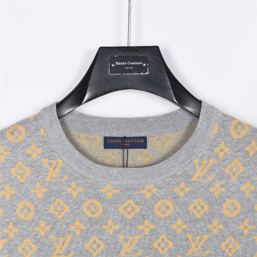 Louis Vuitton/路易威登 满印老花提花针织短袖T恤-Chinese UA Cheap High Quatity Brand Clothes Bags handbags Sneakers wholesale wholesaler seller from China Factory suppliers Fashion Clothing Shoes best Quality Beautiful Price Louis Vuitton/路易威登 满印老花提花针织短袖T恤