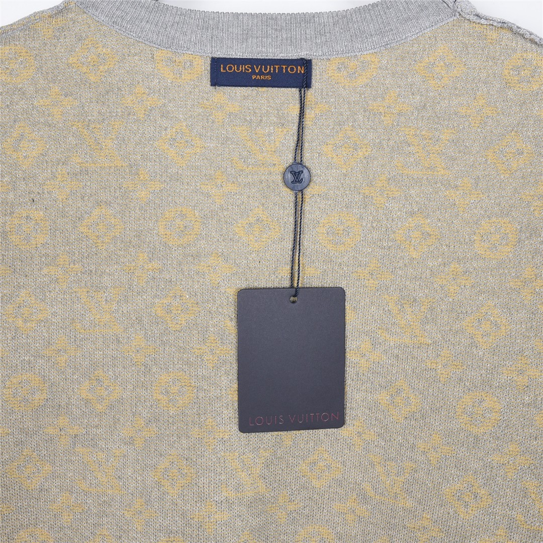 Louis Vuitton/路易威登 满印老花提花针织短袖T恤-Chinese UA Cheap High Quatity Brand Clothes Bags handbags Sneakers wholesale wholesaler seller from China Factory suppliers Fashion Clothing Shoes best Quality Beautiful Price Louis Vuitton/路易威登 满印老花提花针织短袖T恤
