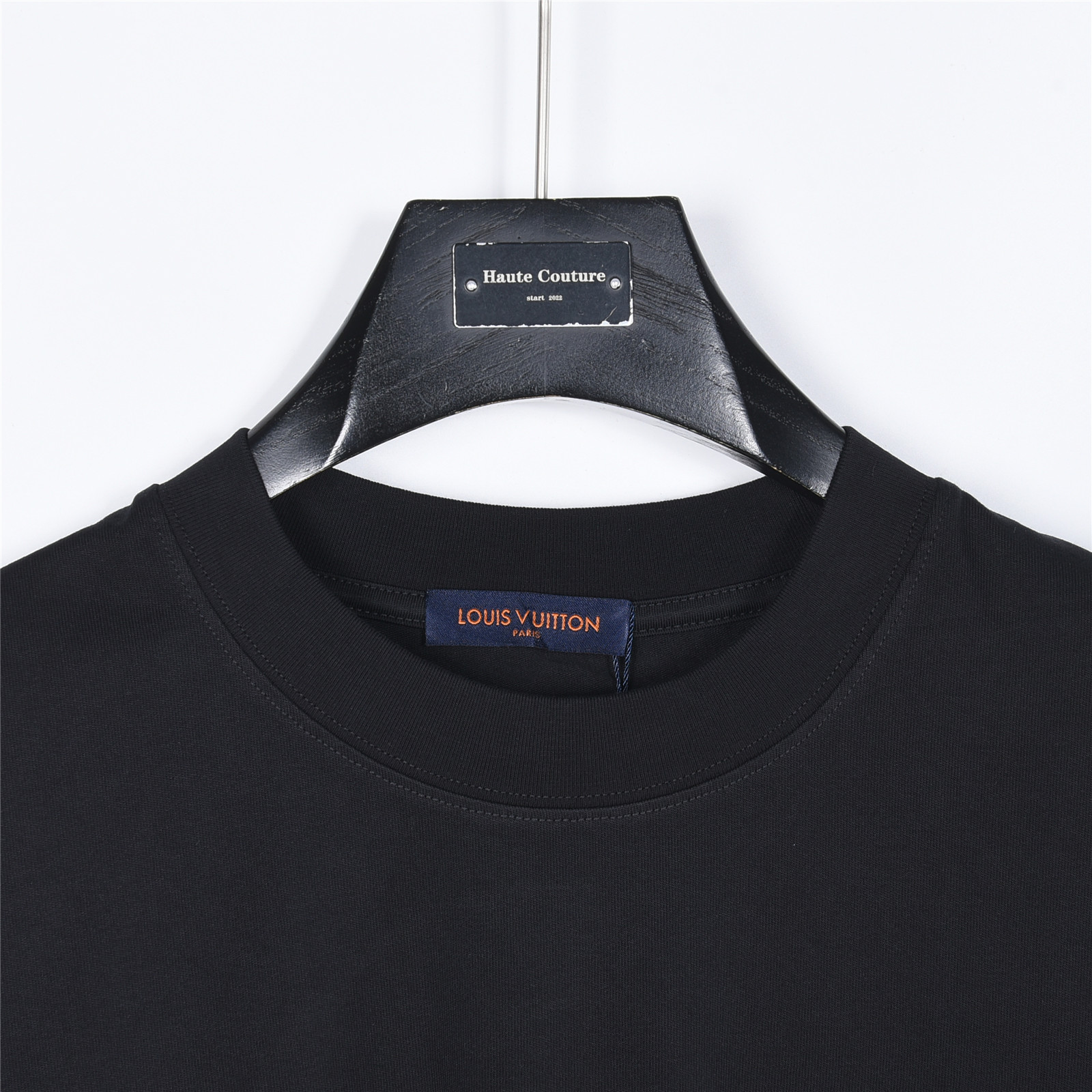 Louis Vuitton路易威登 破坏牛仔贴布刺绣圆领短袖T恤 黑色 白色-Top High Quatity Cheap Sneakers Fashion Clothing Clothes Bags handbags Shoes of all Brand wholesale With The best Quality And Beautiful Price from China Factory Chinese suppliers wholesaler seller Louis Vuitton路易威登 破坏牛仔贴布刺绣圆领短袖T恤 黑色 白色