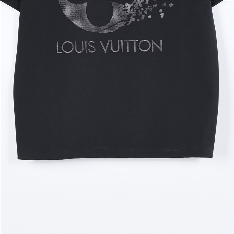 Louis Vuitton路易威登 残影暗纹四叶草刺绣圆领短袖T恤