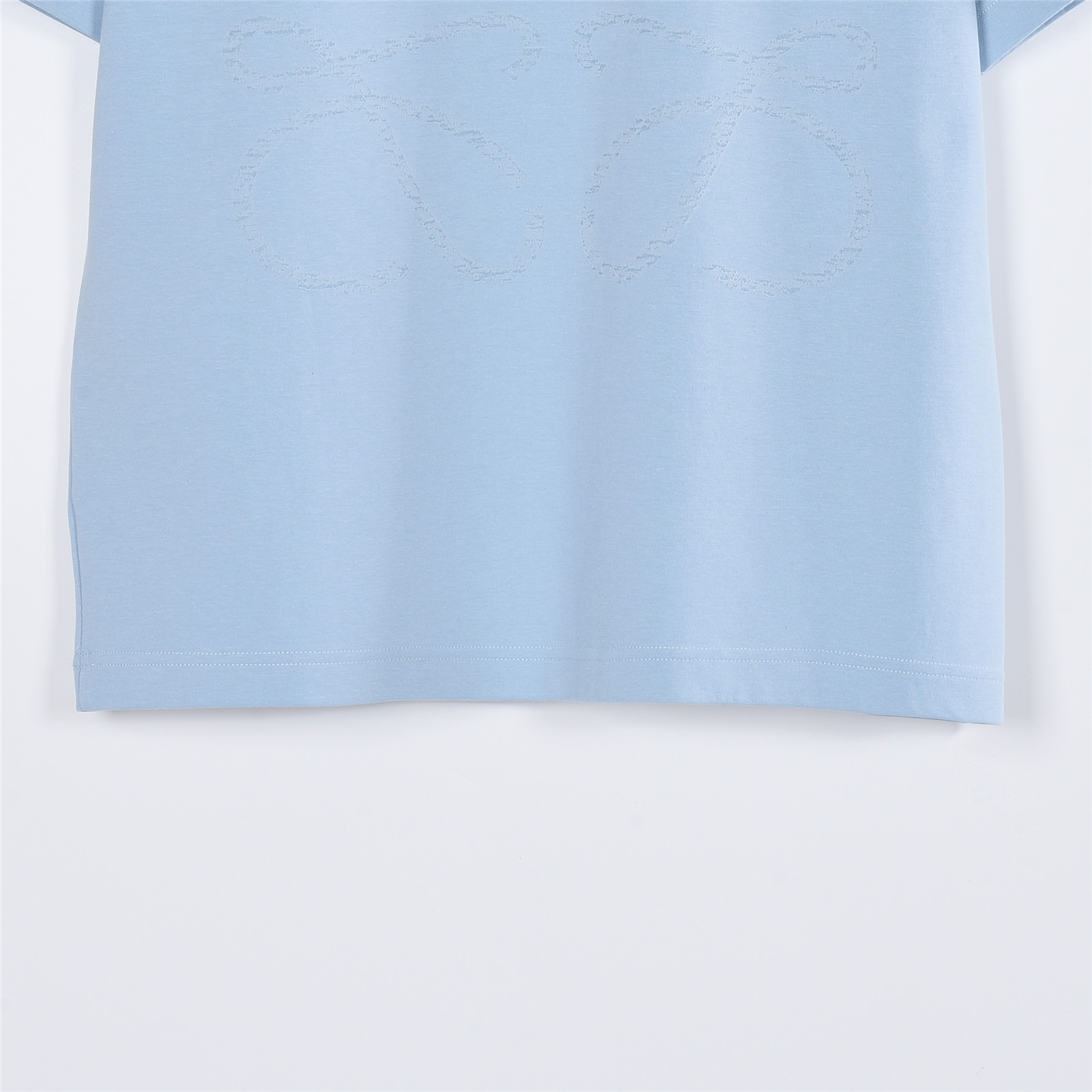 Loewe/罗意威 logo烧花镂空短袖T恤 蓝色-Chinese UA Cheap High Quatity Brand Clothes Bags handbags Sneakers wholesale wholesaler seller from China Factory suppliers Fashion Clothing Shoes best Quality Beautiful Price Loewe/罗意威 logo烧花镂空短袖T恤 蓝色