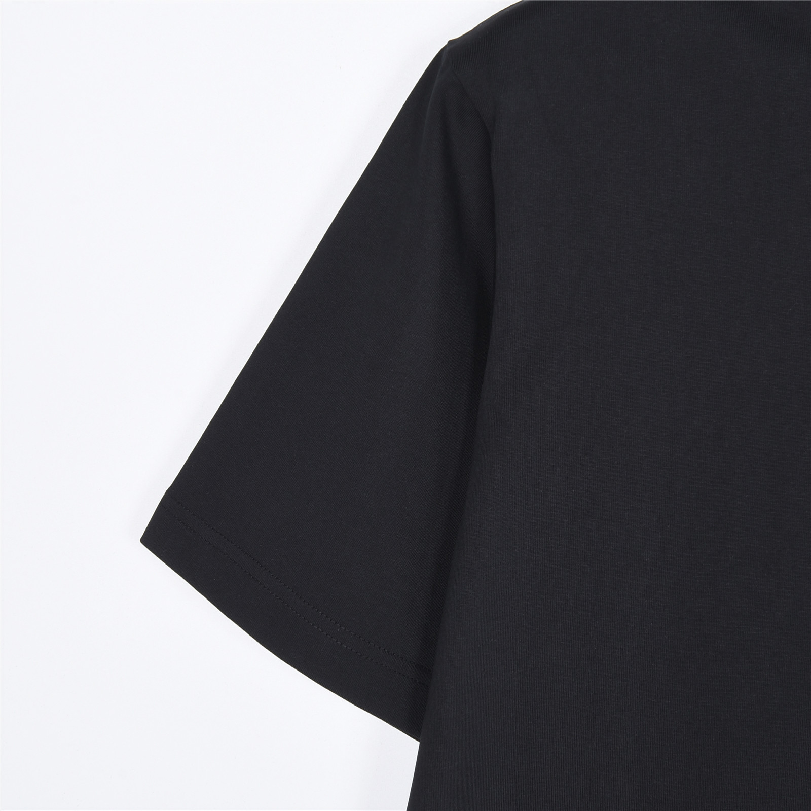 Loewe/罗意威 花卉刺绣短袖T恤 黑色 白色-Chinese UA Cheap High Quatity Brand Clothes Bags handbags Sneakers wholesale wholesaler seller from China Factory suppliers Fashion Clothing Shoes best Quality Beautiful Price Loewe/罗意威 花卉刺绣短袖T恤 黑色 白色