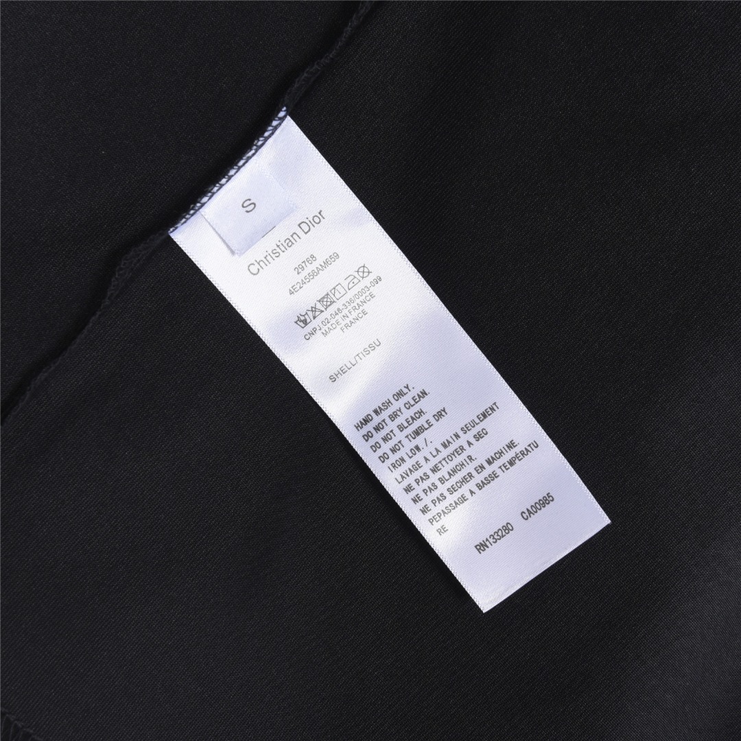 Dior/迪奥 胸前小标印花字母短袖T恤-Chinese UA Cheap High Quatity Brand Clothes Bags handbags Sneakers wholesale wholesaler seller from China Factory suppliers Fashion Clothing Shoes best Quality Beautiful Price Dior/迪奥 胸前小标印花字母短袖T恤
