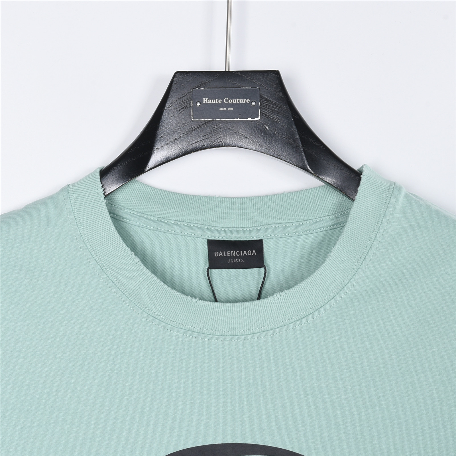 Balenciaga/巴黎世家 圆环字母印花破洞短袖T恤-莆田鞋,莆田鞋货源,高仿鞋,高仿鞋货源,安福档口,莆田高仿鞋,莆田鞋批发,高仿鞋批发,莆田高仿运动鞋,高仿运动鞋,莆田运动鞋 Balenciaga/巴黎世家 圆环字母印花破洞短袖T恤