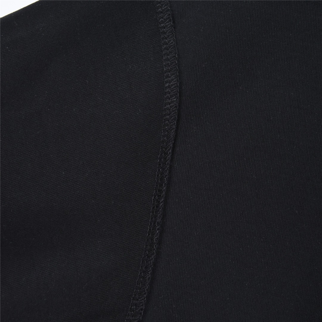 Prada/普拉达 假两件拼接三角标贴布短袖T恤-Top High Quatity Cheap Sneakers Fashion Clothing Clothes Bags handbags Shoes of all Brand wholesale With The best Quality And Beautiful Price from China Factory Chinese suppliers wholesaler seller Prada/普拉达 假两件拼接三角标贴布短袖T恤