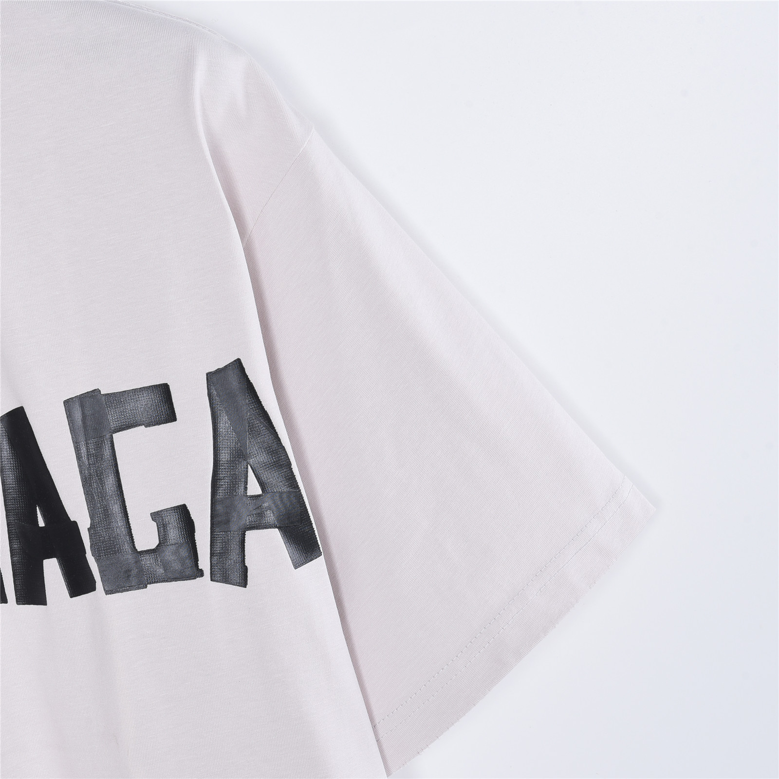 Balenciga/巴黎世家 美纹纸胶带印花短袖T恤 高品质新款短袖 Balenciga/巴黎世家 美纹纸胶带印花短袖T恤 高品质新款短袖