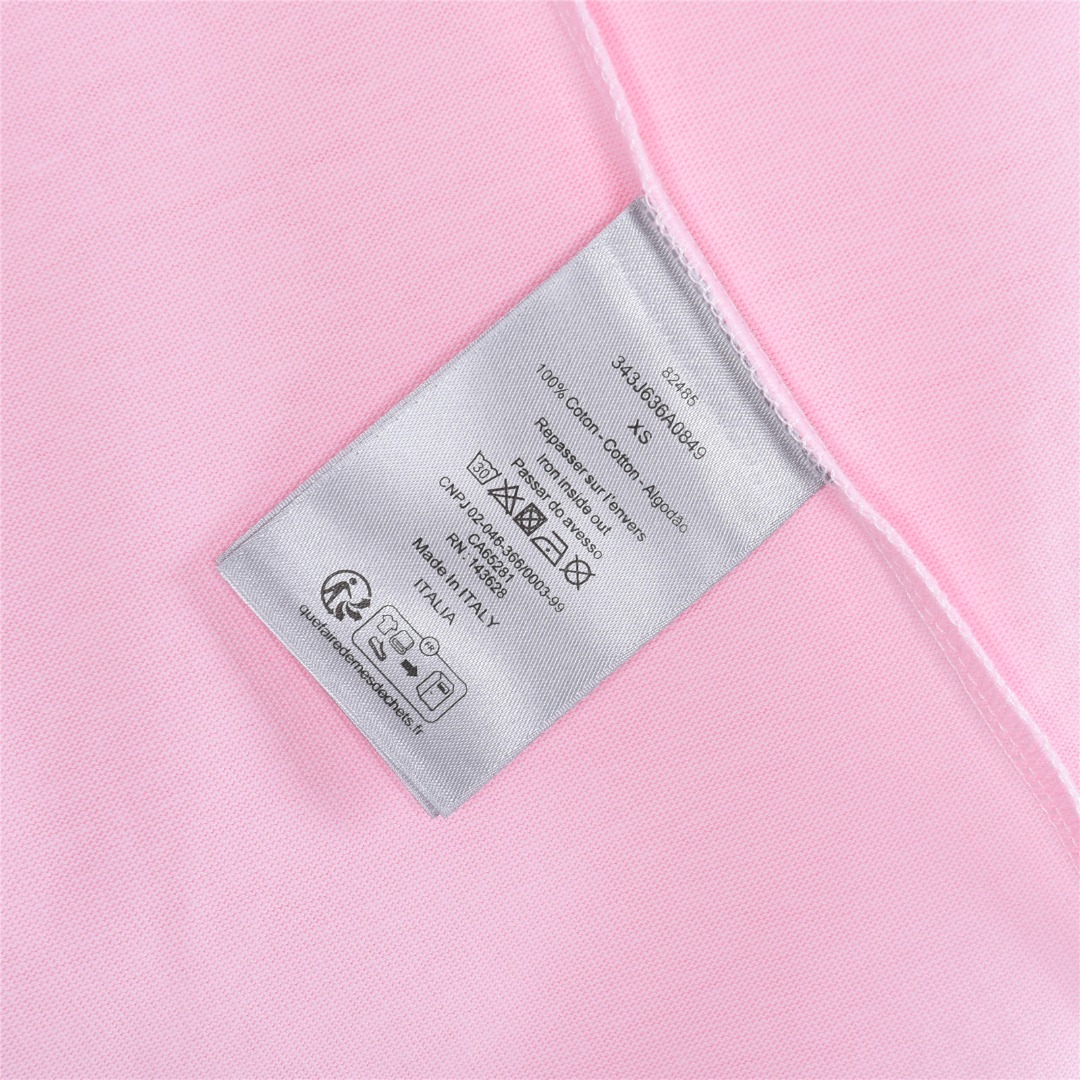 Dior/迪奥 小鸟花卉刺绣logo短袖T恤 黑色 白色-莆田鞋,莆田鞋货源,高仿鞋,高仿鞋货源,安福档口,莆田高仿鞋,莆田鞋批发,高仿鞋批发,莆田高仿运动鞋,高仿运动鞋,莆田运动鞋 Dior/迪奥 小鸟花卉刺绣logo短袖T恤 黑色 白色