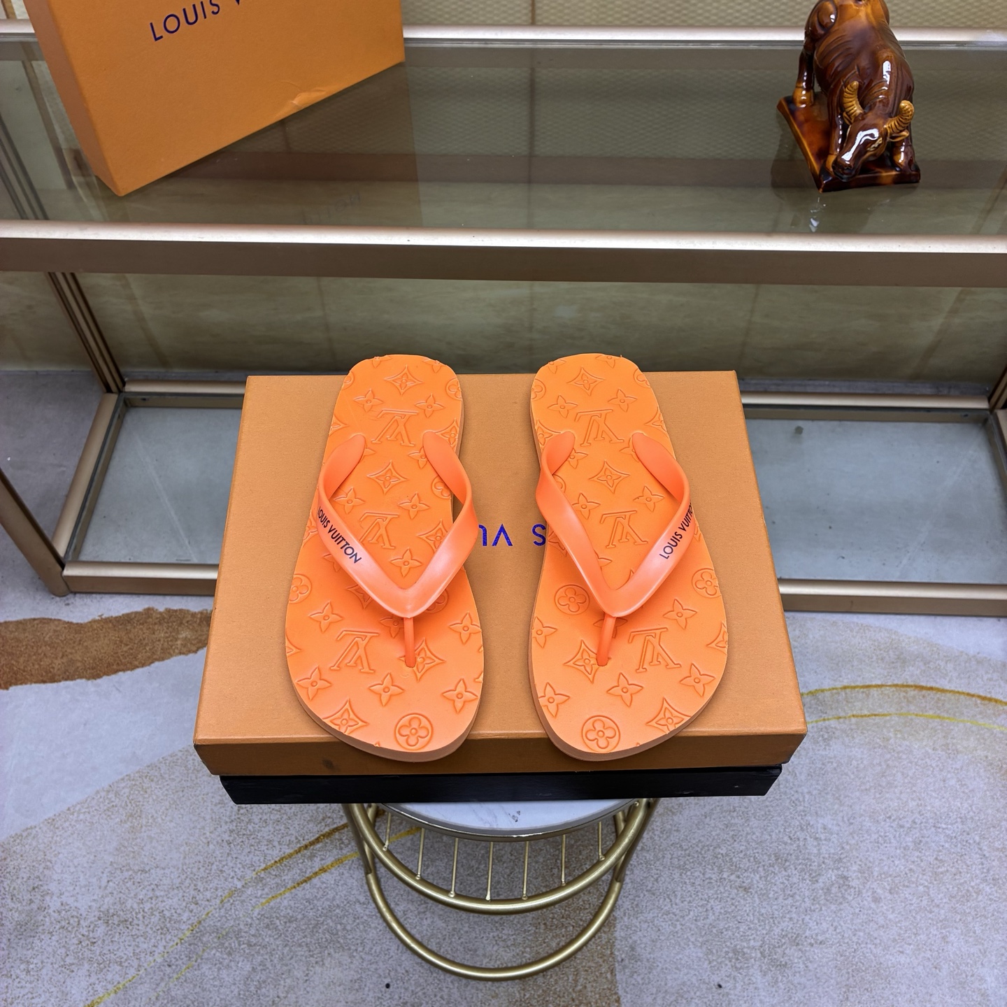 NO:782930,.LV【Louis Vuitton】High version counter new men's casual slippers series!  1:1 review of the global limited edition upper using imported original fabrics and original outsole men's shoe size 38-45, louis vuitton, louis vuitton, slippers19860909.LV【路易威登】 高版本专柜新款男士休闲拖鞋系列！1:1复核全球限量款鞋面采用进口原单面料原板大底男鞋码数38-45,,louis vuitton,louis vuitton,slippers,Men's shoes