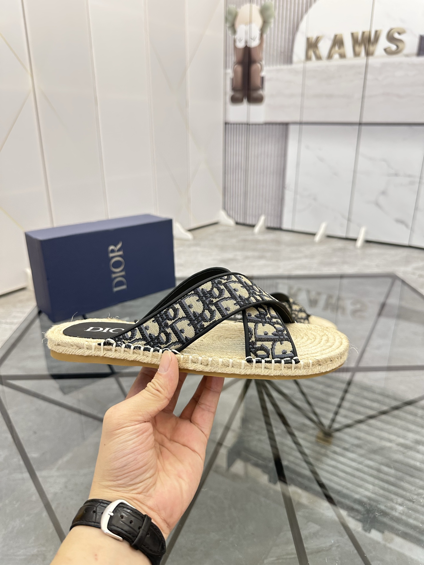 Precio de venta: P130 Marca: Dior* zapatillasTalla: 38-44(37.45.46.47) Material del producto: Parte 