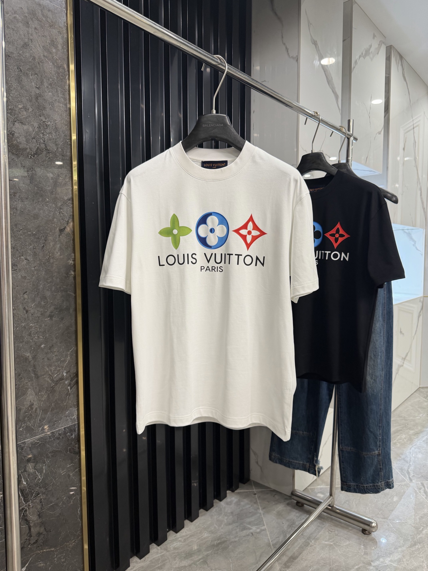 P85 Louis Vuitto* 2026 primavera/verano nuevo estilo. Mano de obra fina y perfecta. La tela está especialmente teñida y…