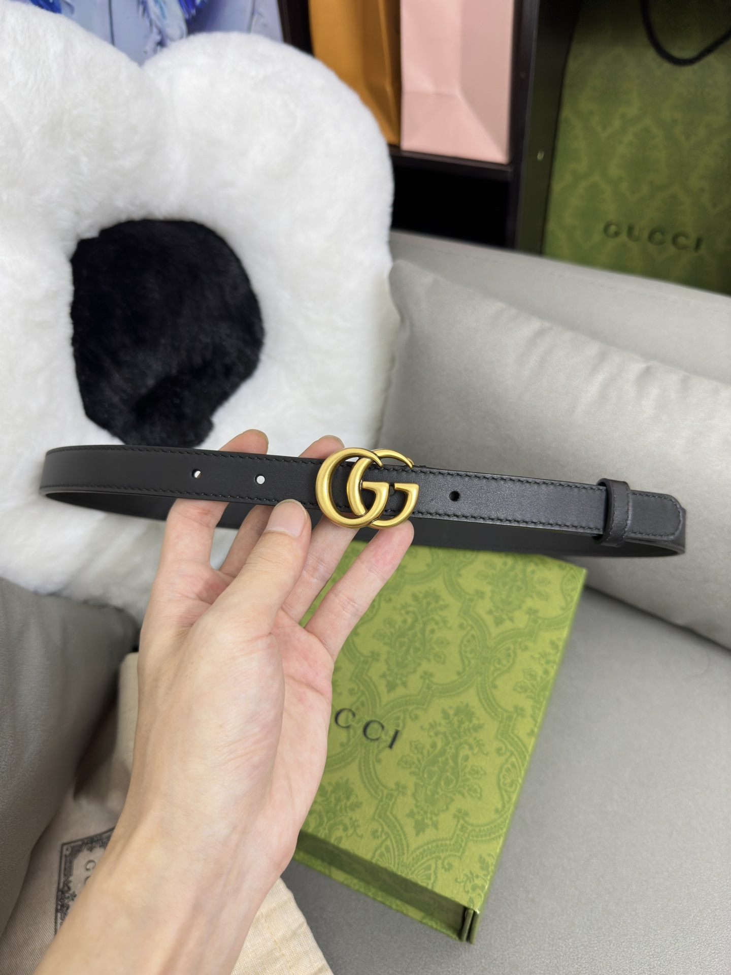 Gucci 古奇 细纹小牛皮，内衬进口专用底 宽2.0cm GG扣