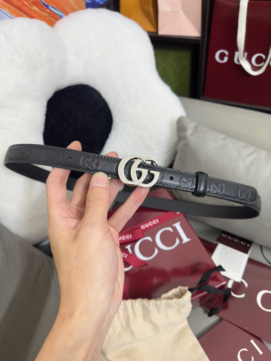  Gucci 百搭黑色GG压花  宽度 2.0cm  平面GG扣