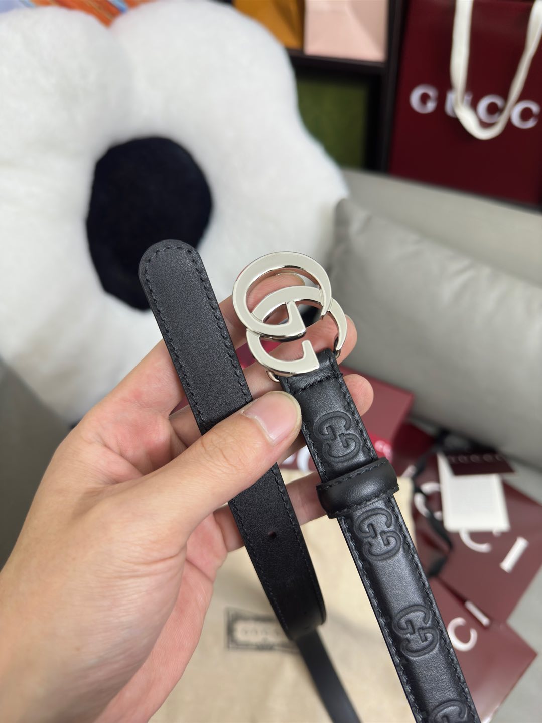  Gucci 百搭黑色GG压花  宽度 2.0cm  平面GG扣