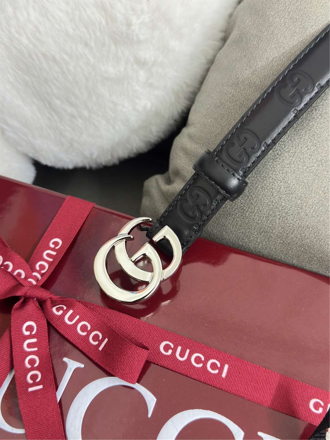  Gucci 百搭黑色GG压花  宽度 2.0cm  平面GG扣
