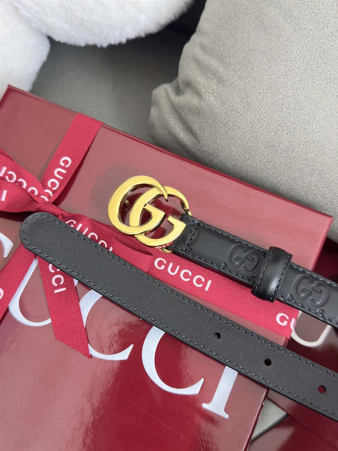  Gucci 百搭黑色GG压花  宽度 2.0cm  平面GG扣