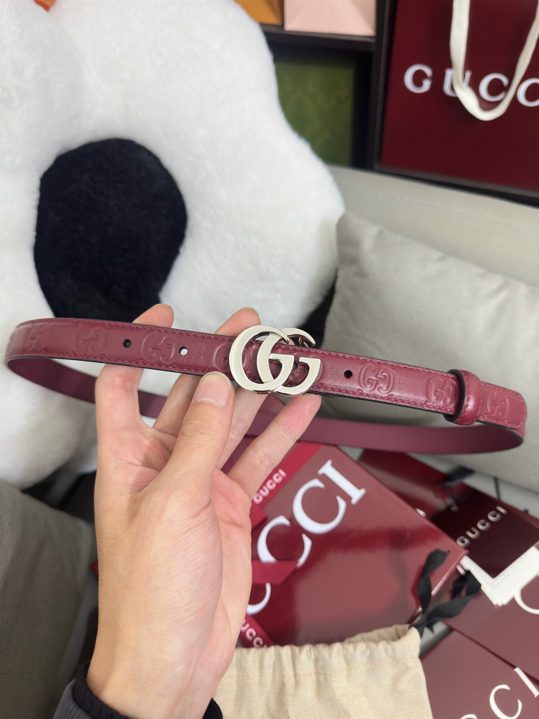  Gucci  安可拉红GG压花  宽度 2.0cm  平面GG扣