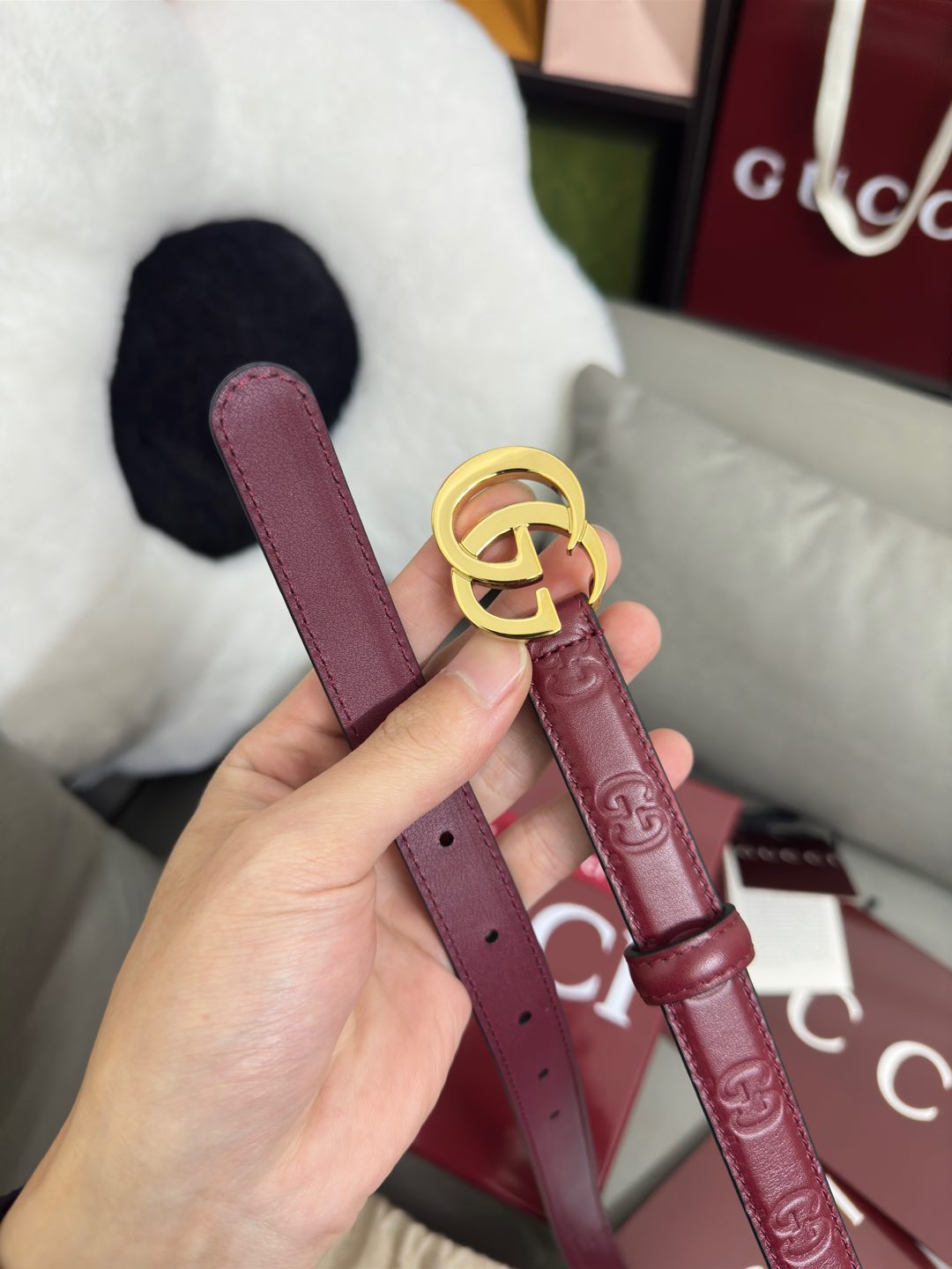  Gucci  安可拉红GG压花  宽度 2.0cm  平面GG扣