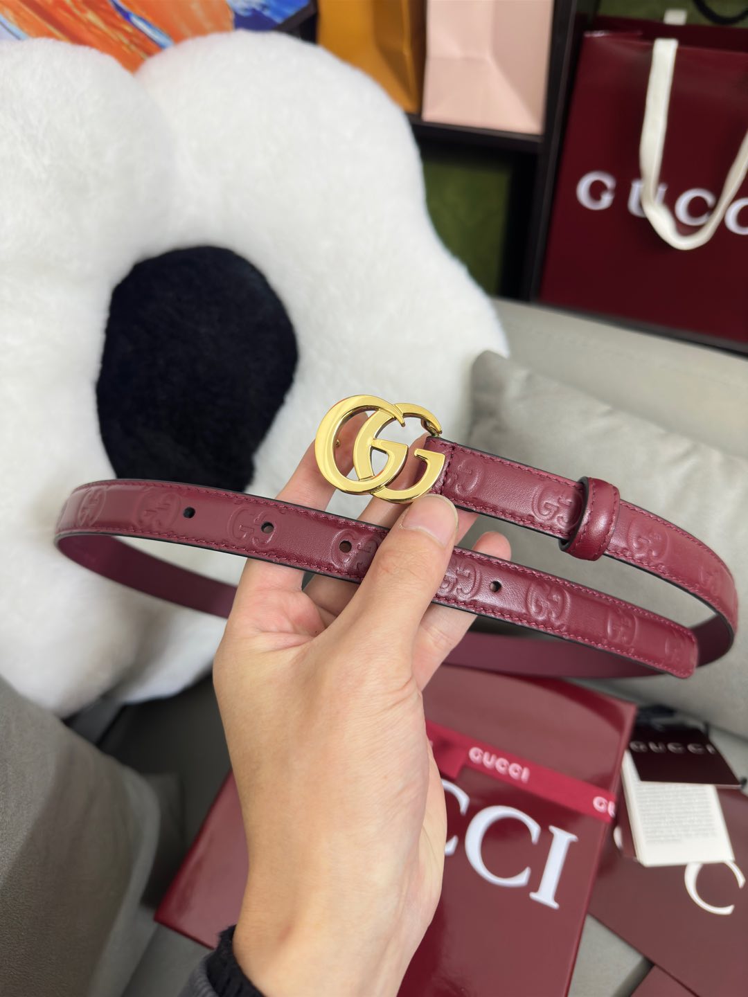  Gucci  安可拉红GG压花  宽度 2.0cm  平面GG扣