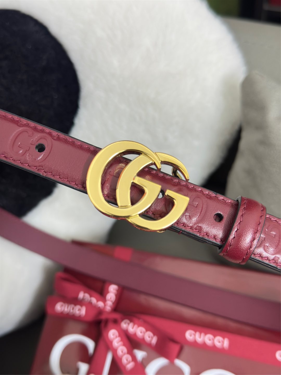  Gucci  安可拉红GG压花  宽度 2.0cm  平面GG扣