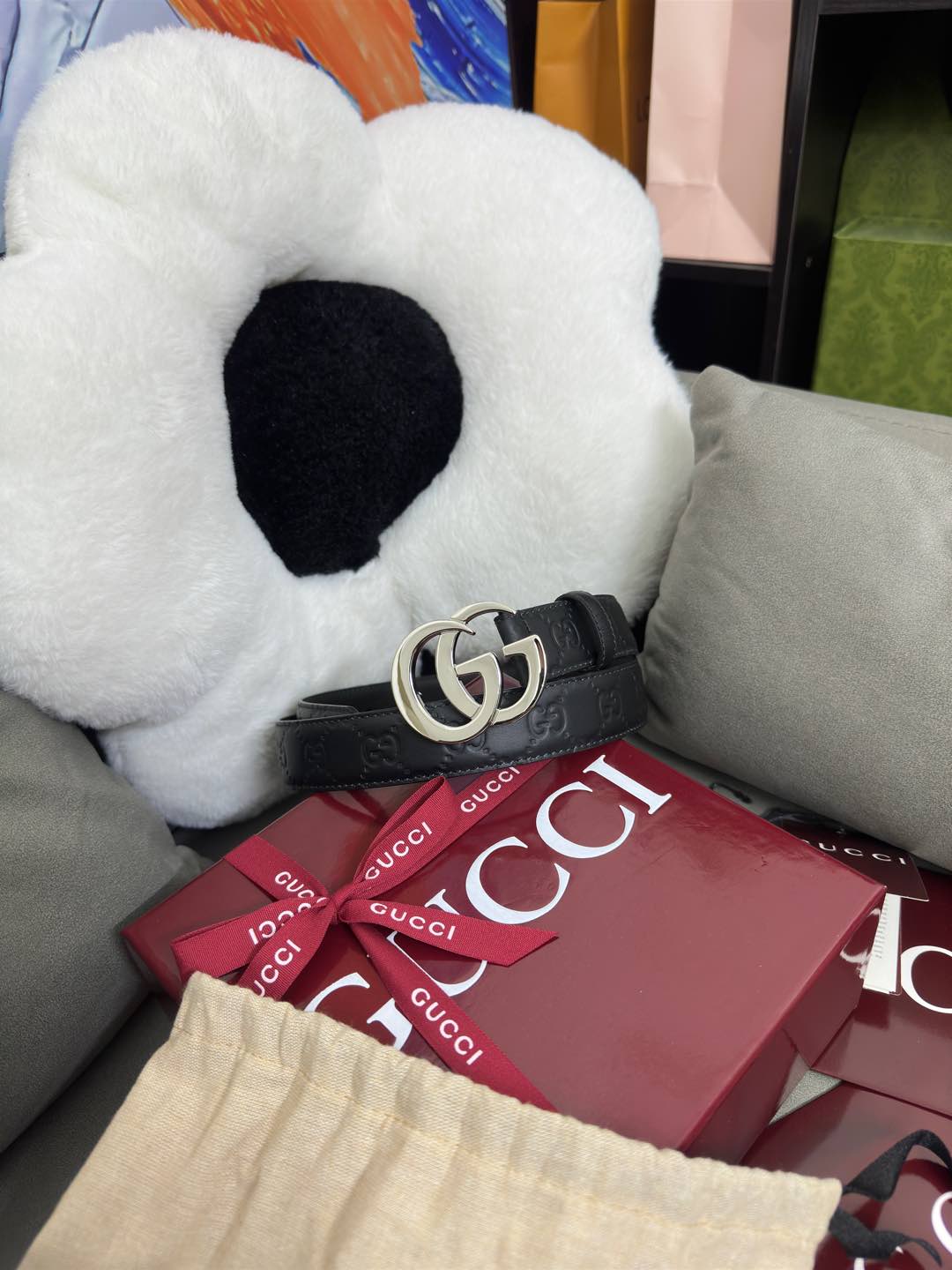  Gucci  百搭黑色GG压花  宽度 3.0cm  平面GG扣