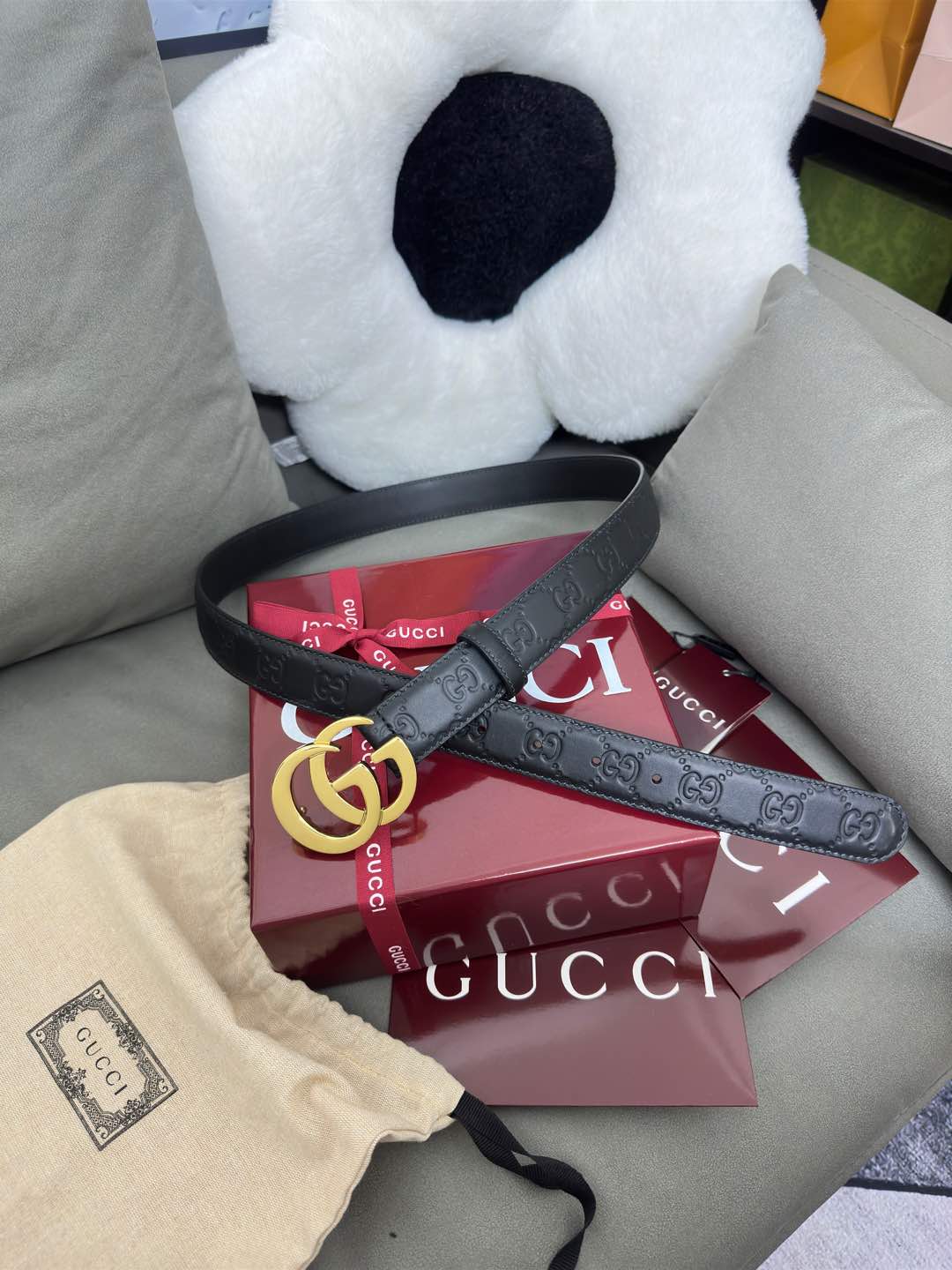  Gucci  百搭黑色GG压花  宽度 3.0cm  平面GG扣
