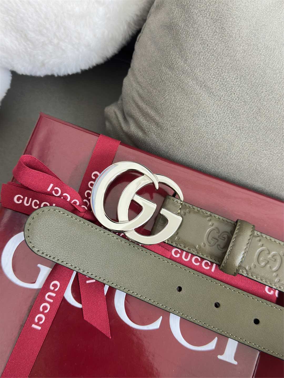  Gucci  鼠尾草绿GG压花  宽度 3.0cm  平面GG扣