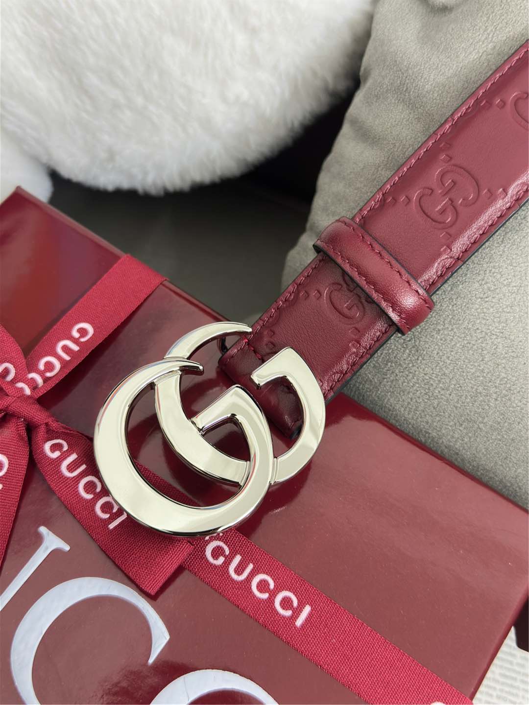  Gucci  安可拉红GG压花  宽度 3.0cm  平面GG扣