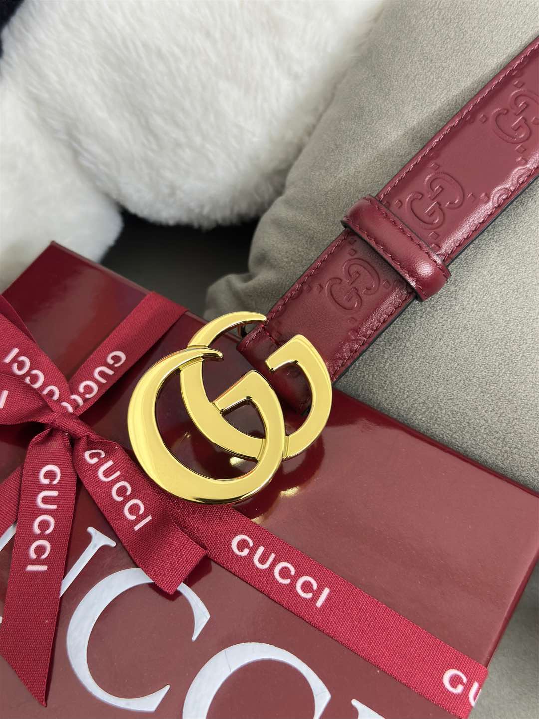  Gucci  安可拉红GG压花  宽度 3.0cm  平面GG扣