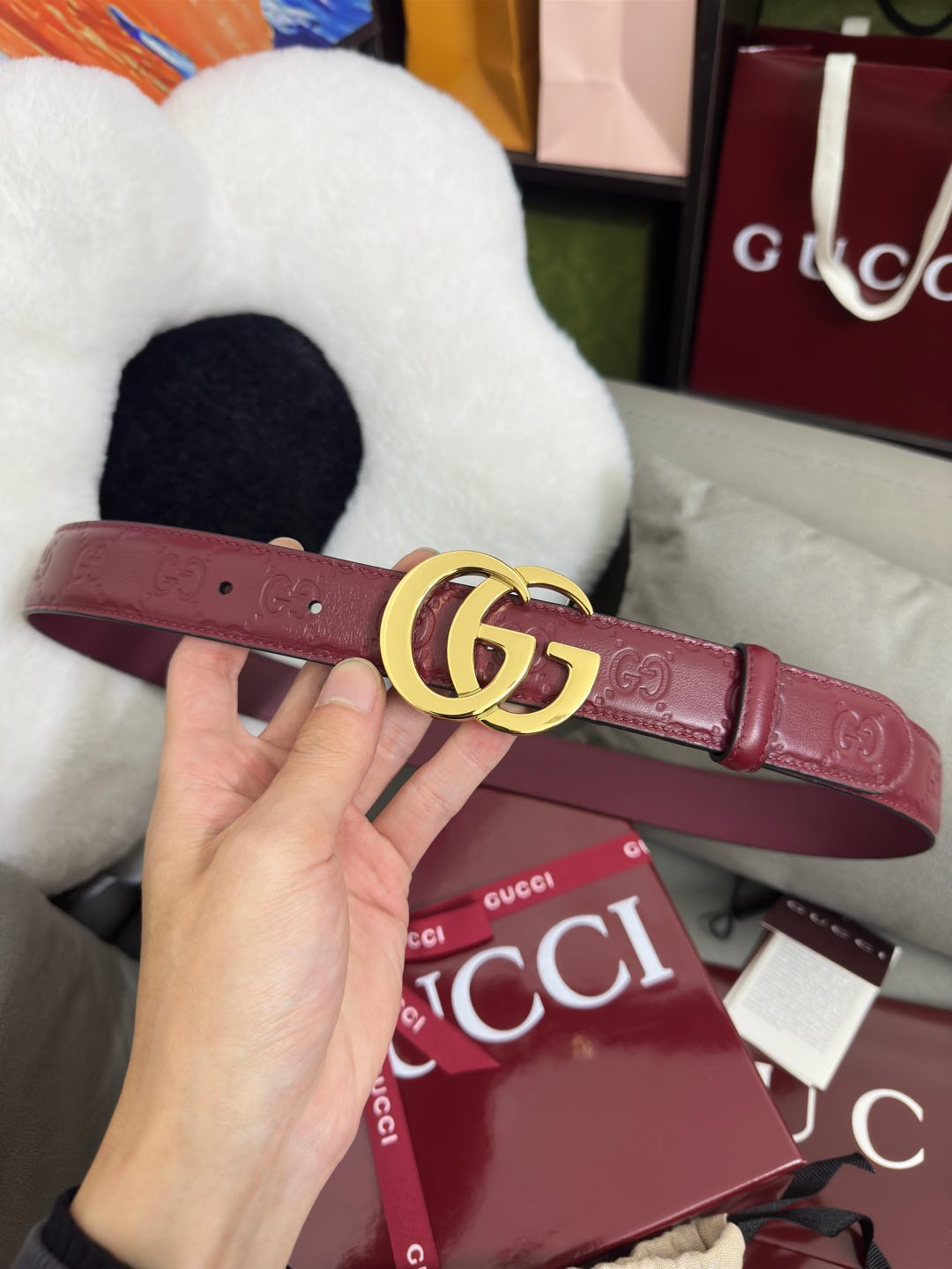  Gucci  安可拉红GG压花  宽度 3.0cm  平面GG扣