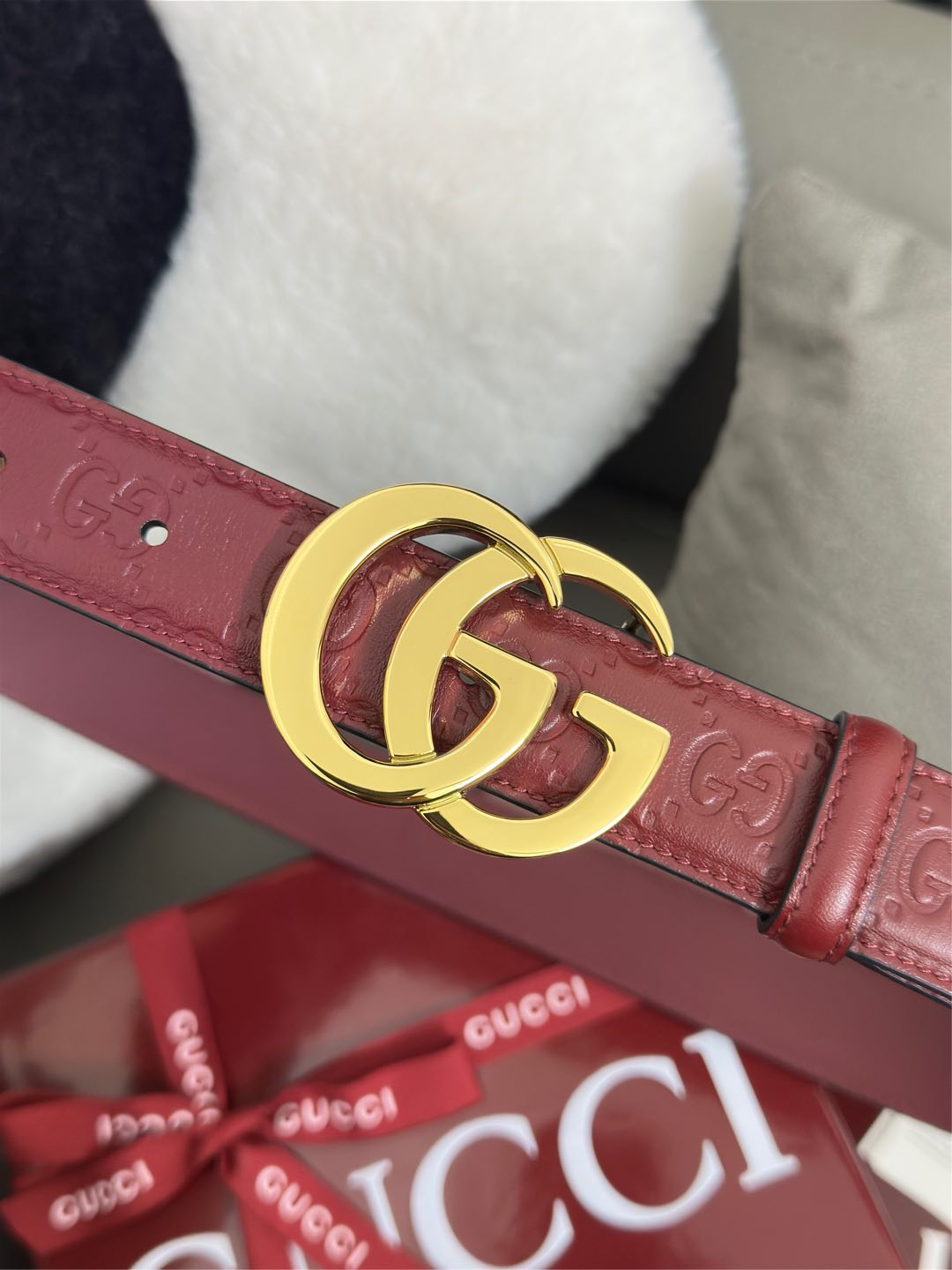 Gucci  安可拉红GG压花  宽度 3.0cm  平面GG扣