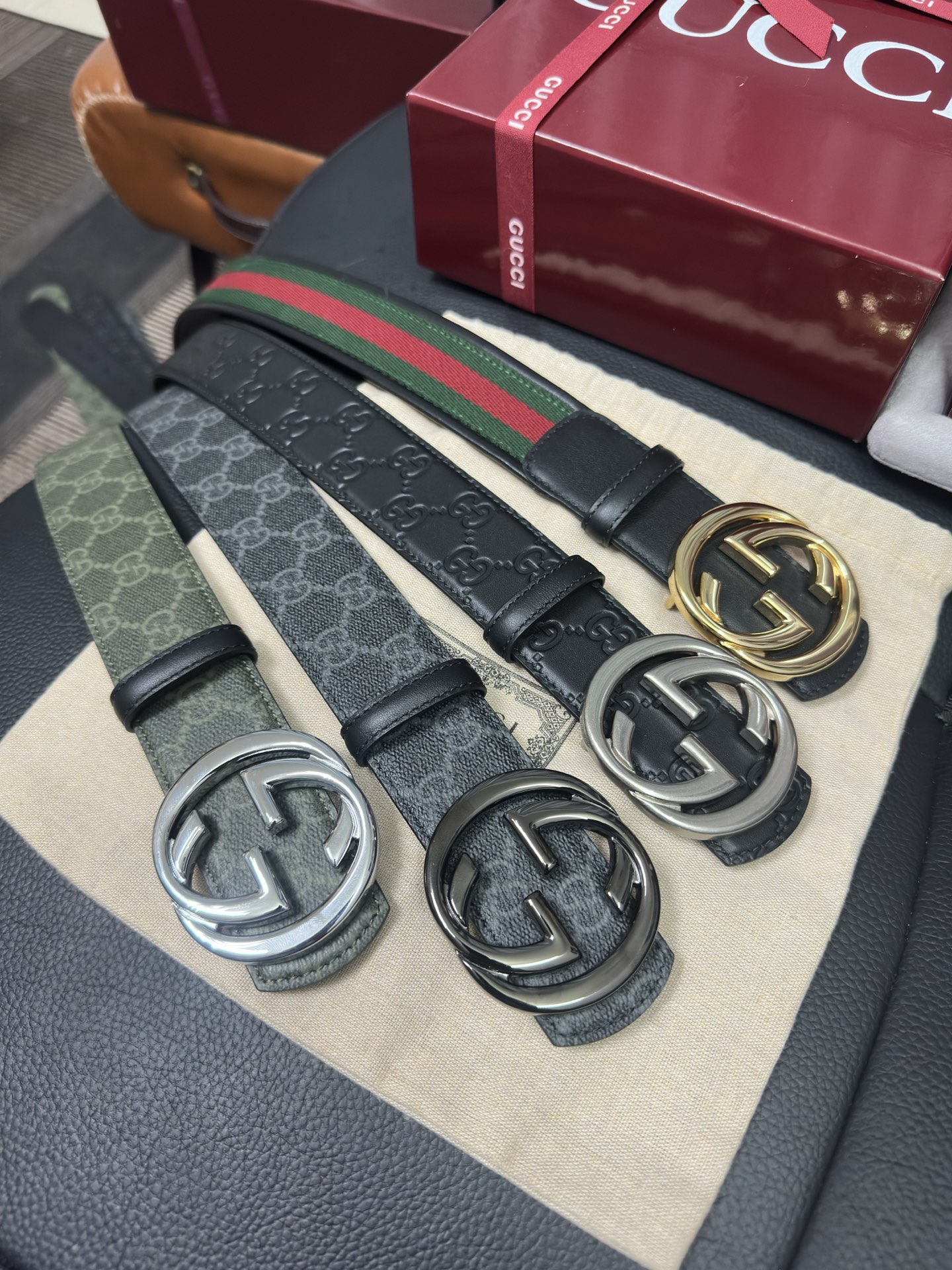 GUCCI belt Gucci reversible buckle