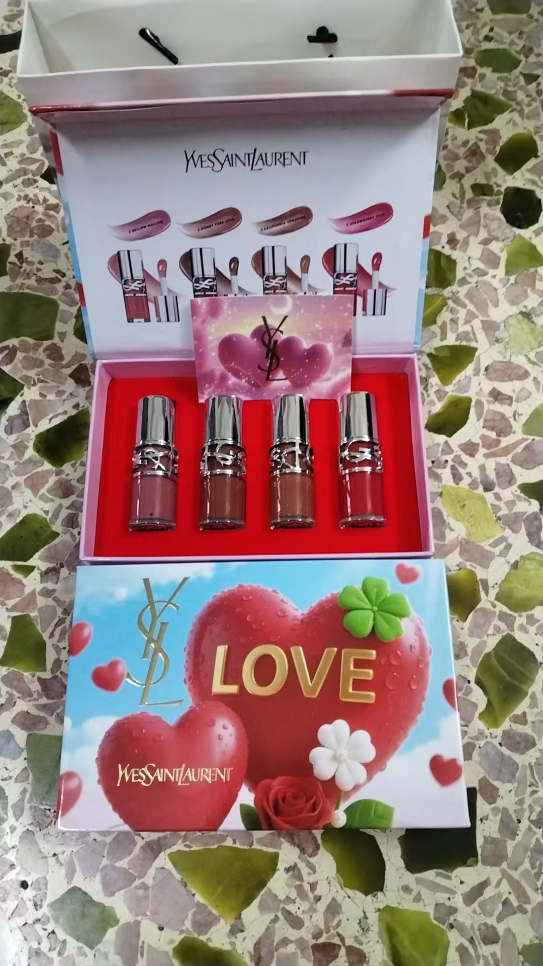 Set de labios YSL 4 piezas! incluye: 4*6ml. tonos: 03, 04, 05, 07.