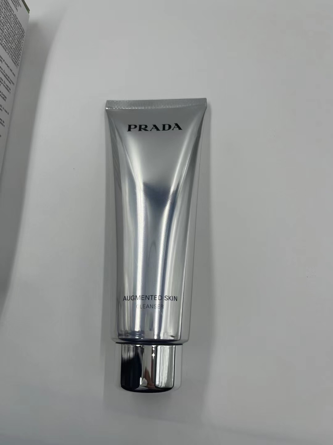 专柜品质/45💰包邮
普拉达主动洗面奶125ml！