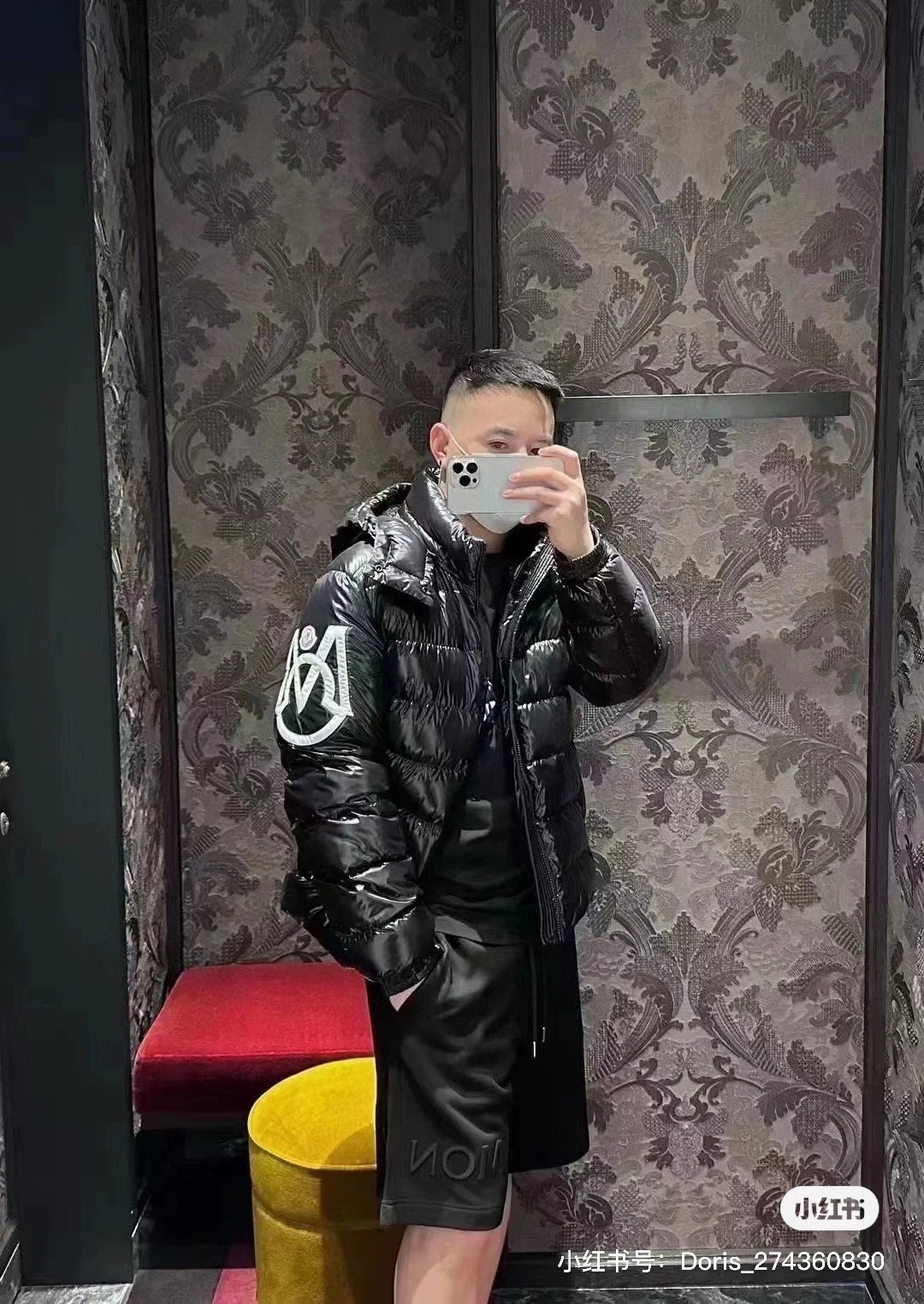 Moncler蒙口2024新款羽绒服作为MonclerxFRGMT藤原浩联名系列的一部分此款Anthem