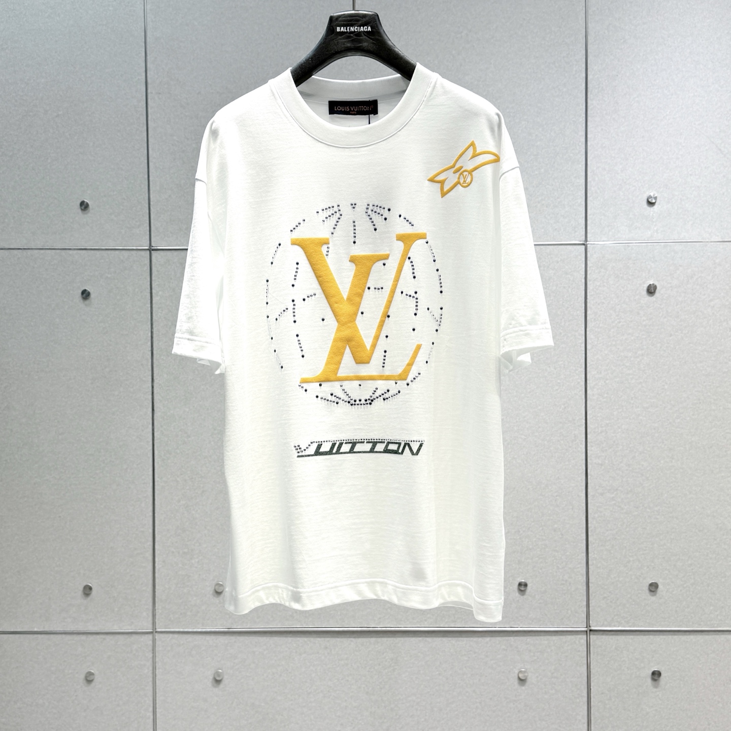  LV2025春夏新款首发专柜最新款短袖圆领T恤 高端订制 设计前卫时尚！品牌logo重工艺设计 高端定