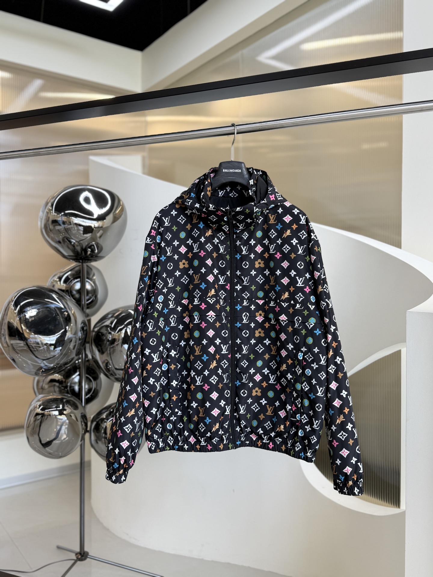 Alternative view of Louis Vuitton Jacket 08002