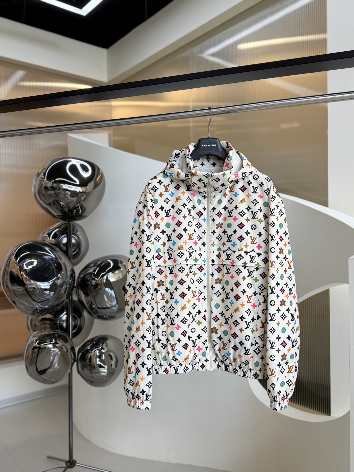 Alternative view of Louis Vuitton Jacket 08003