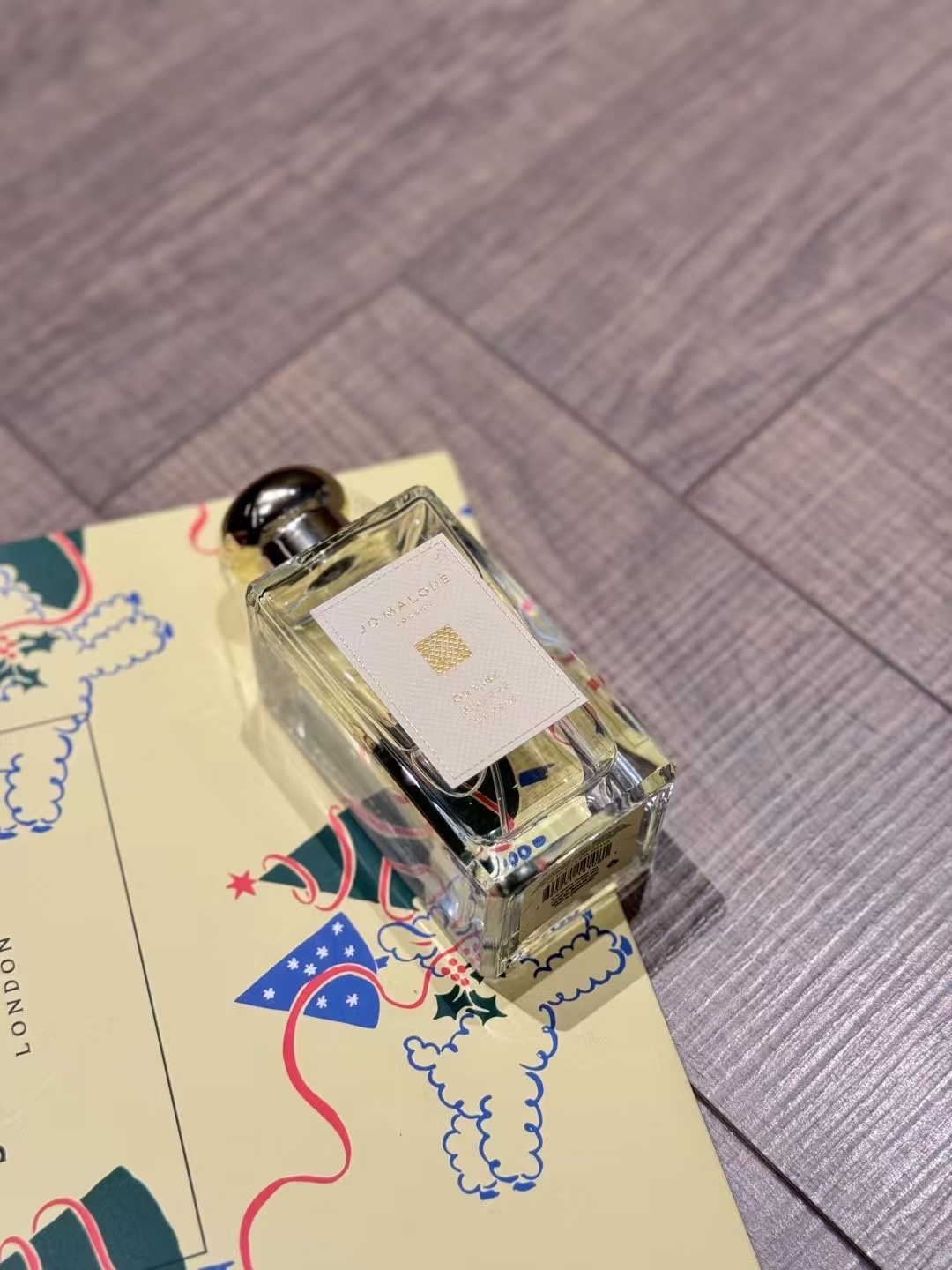 Fragrance Family:** Warm Citrus - Perfume