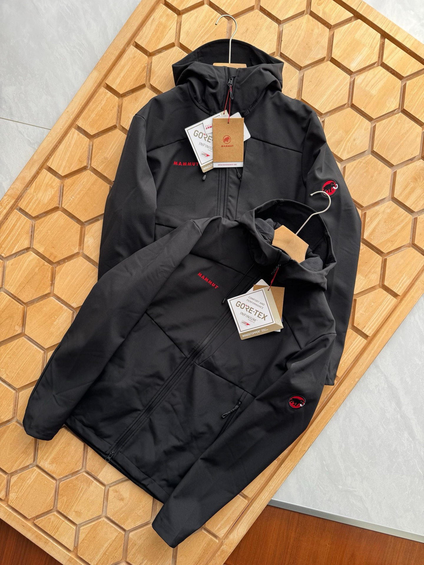 _dcQ9sfCvtVjMScqqgJihliQFJYm3CRjkTfeJ3EA