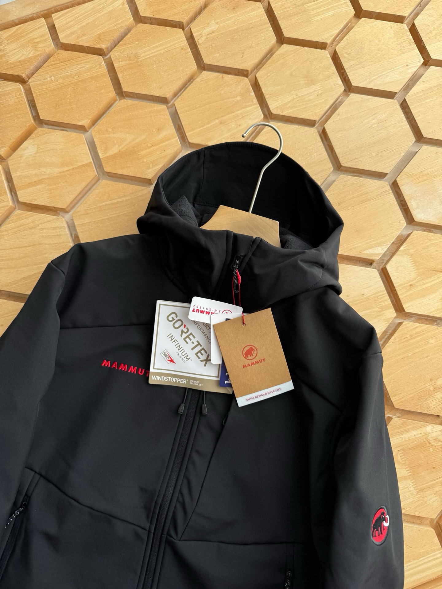 _dwV9sTKuZje44s02M9XZNi75mtZir1oDTcZ98ZQ