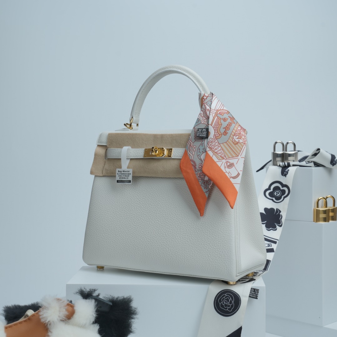 Hermes Kelly White Togo shoulder everyday