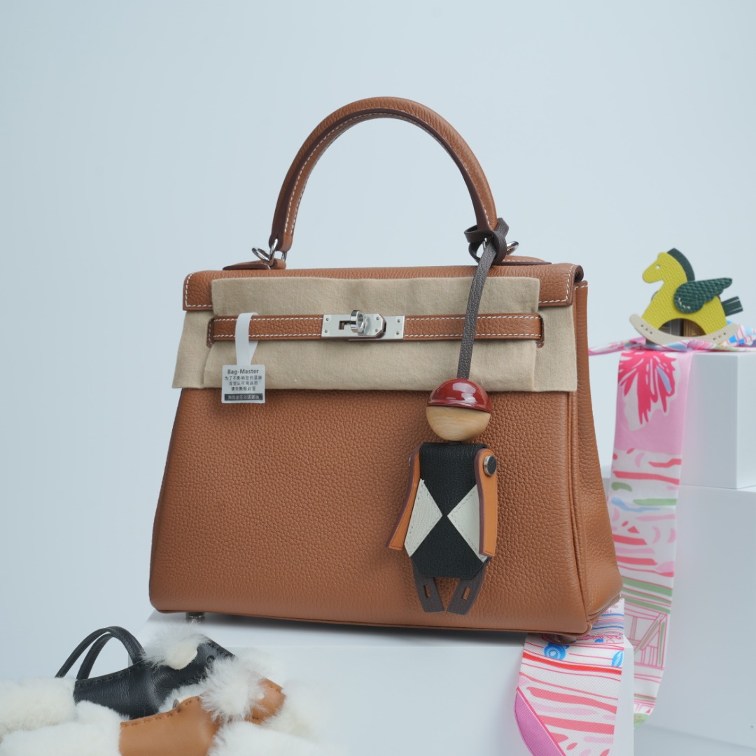 Hermes Kelly Gold Togo leather 28cm everyday