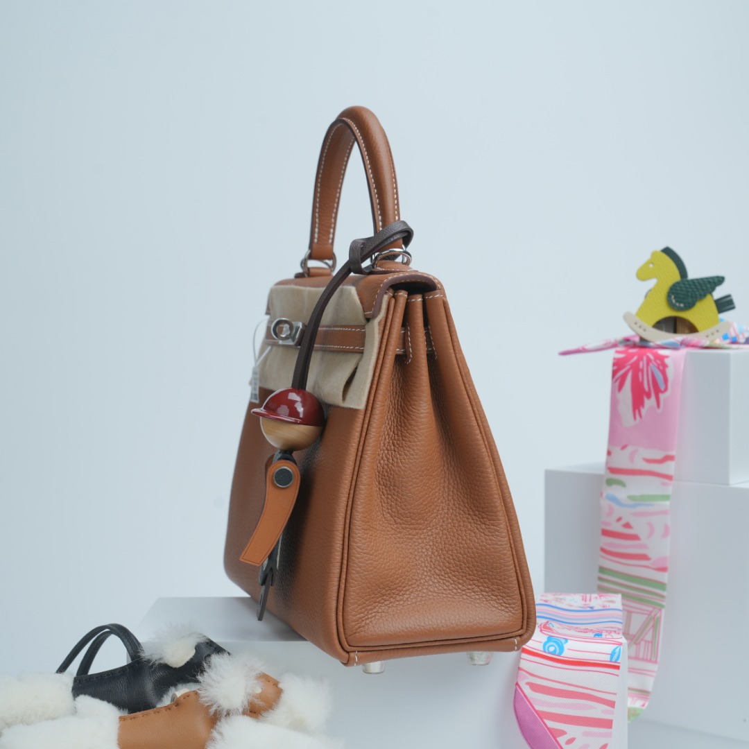 Hermes Kelly Gold Togo leather 28cm everyday