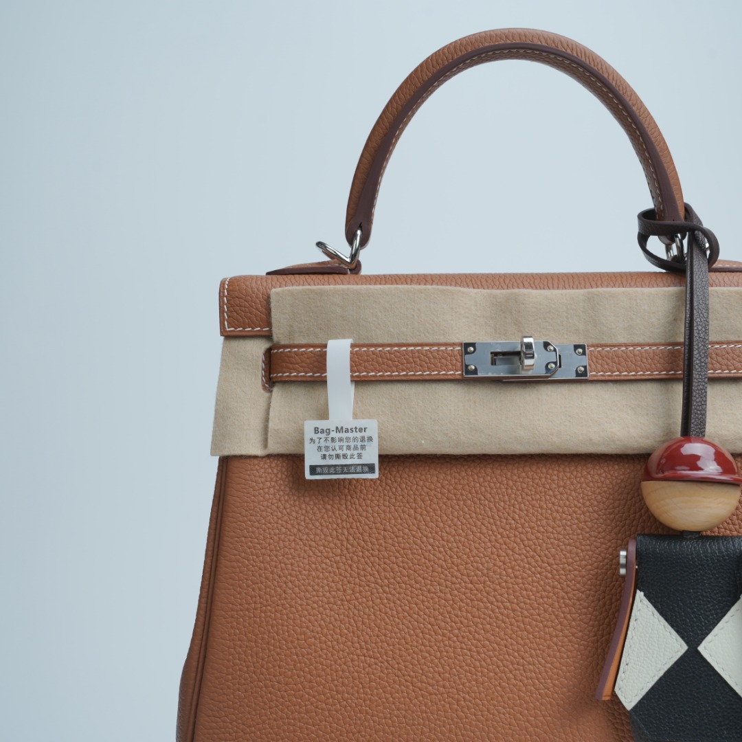 Hermes Kelly Gold Togo leather 28cm everyday